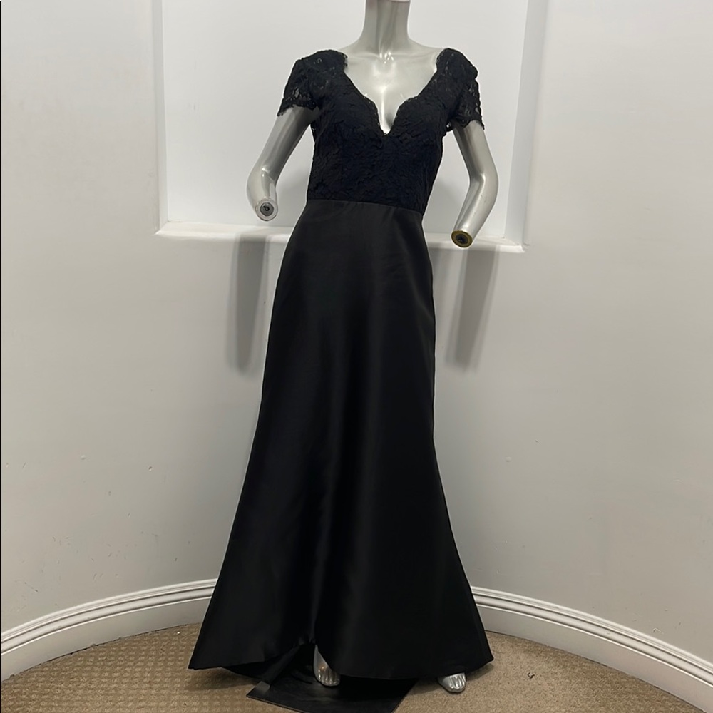 NOIR By Lazaro Black Maxi Gown with Sweetheart Neckline Flutter Sleeves Size 10